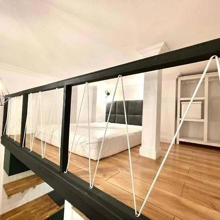 Golden Apartments- City Center - Zl65 Варшава Екстериор снимка