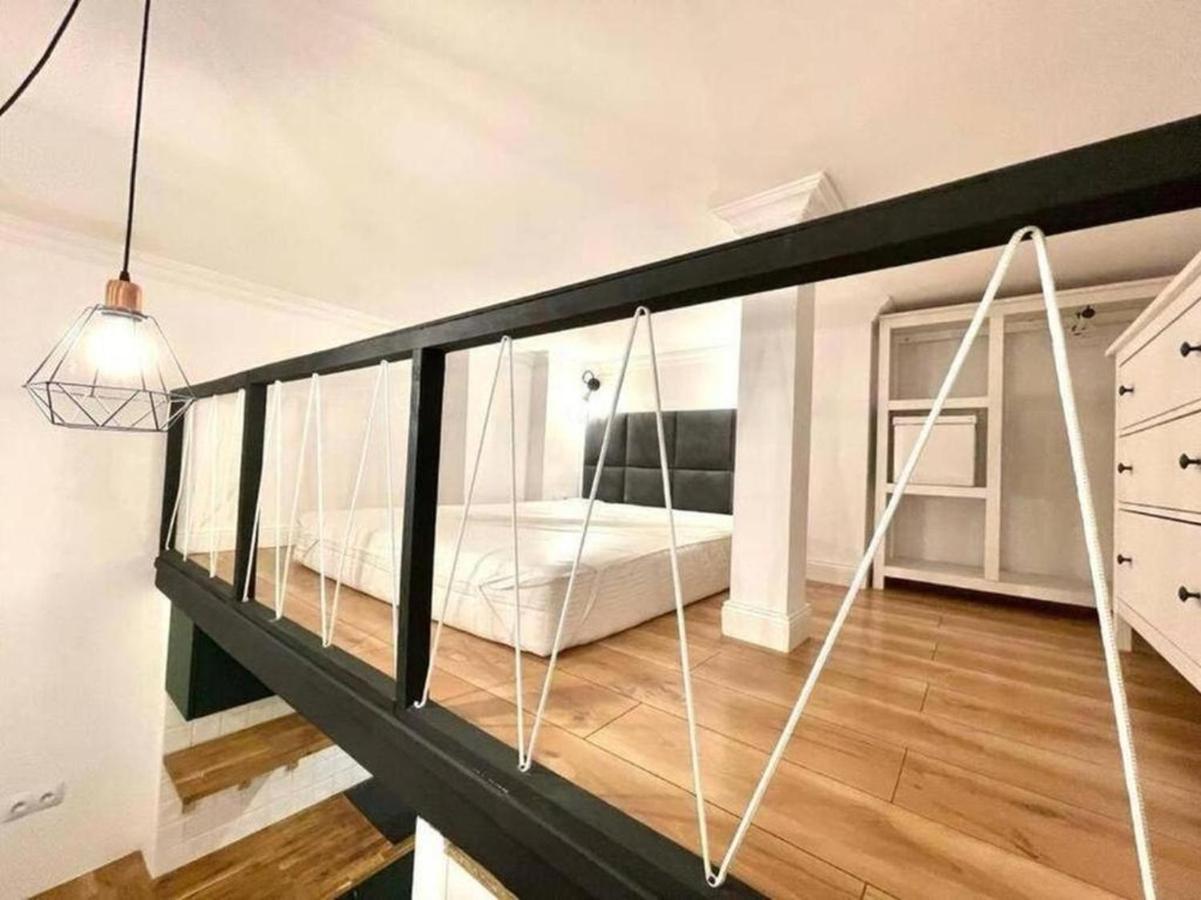 Golden Apartments- City Center - Zl65 Варшава Екстериор снимка